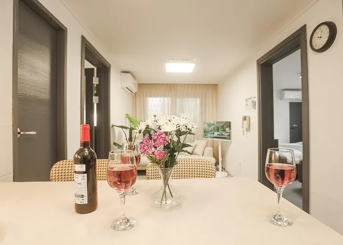 Lumini House 아파트