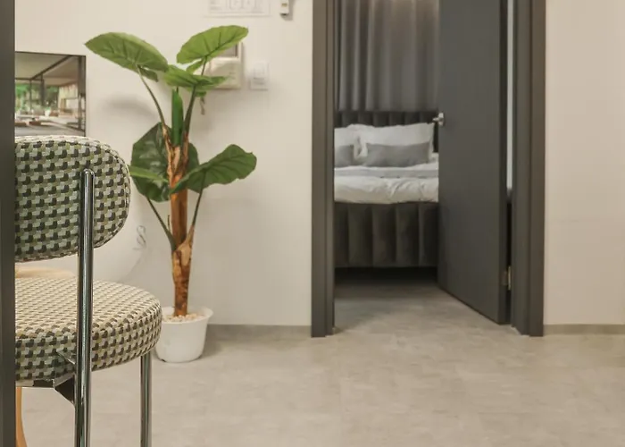 Lumini House *