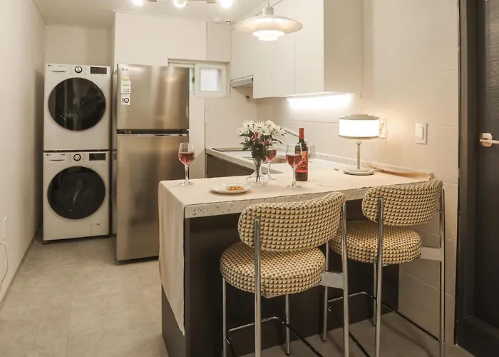 Lumini House 아파트 *